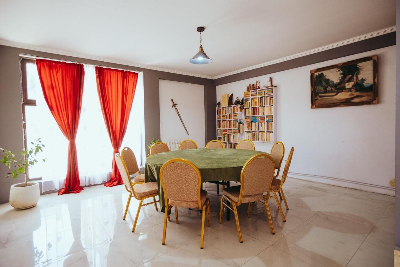 Casa Selly Hotel Tulcea Ngoại thất bức ảnh