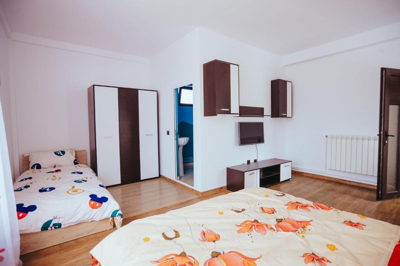Casa Selly Hotel Tulcea Ngoại thất bức ảnh